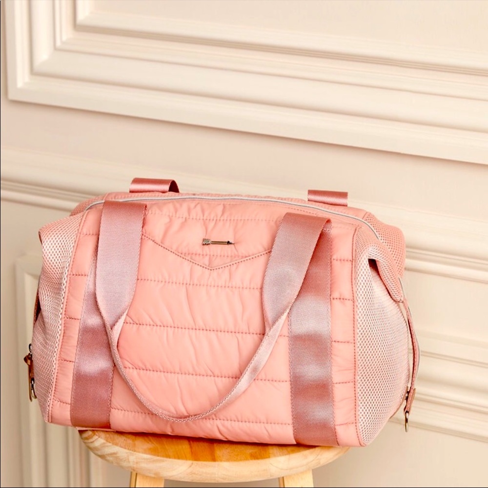 Stella and Dot *Crush-It Duffel Bag* Pink Retired used great condition